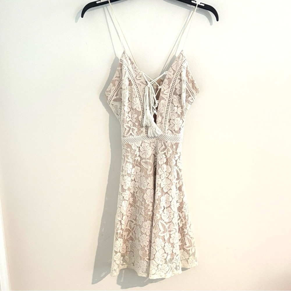 Soprano Size XS Lace Strappy Mini Dress